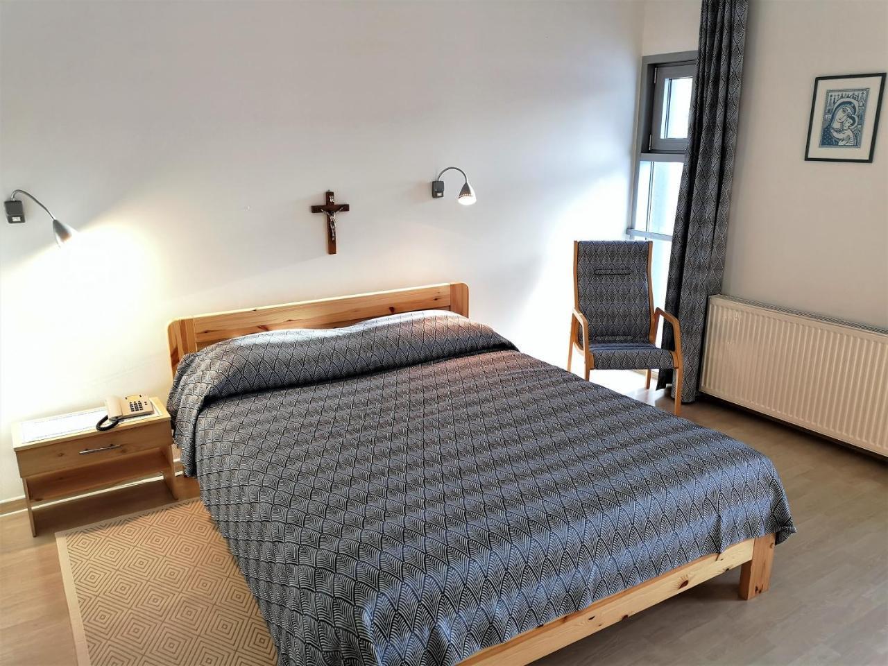 Pirita Klooster Guest House Tallinn Kültér fotó